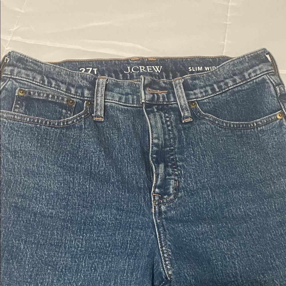J. Crew Slim wide leg 5 pocket Jeans. Size 27T. 27” inseam. Very nice condition